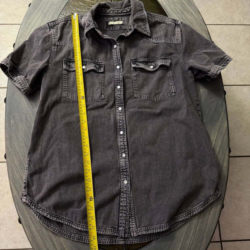 We The Free Short Sleeve Denim Button Down Size Small Black - Picture 5 of 5